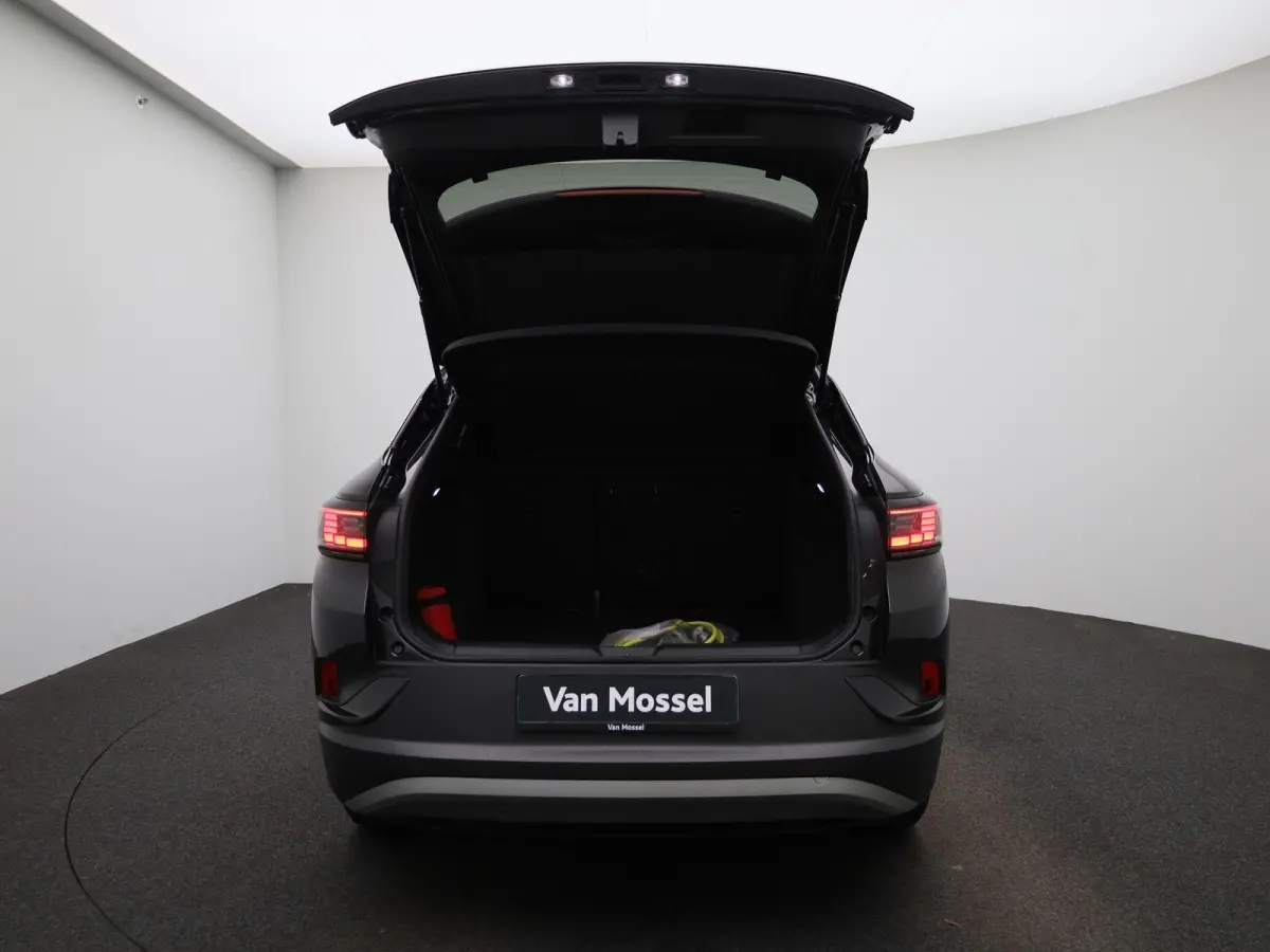 Pure 52 kWh 170 PK| Dealeronderhouden |Panoramadak | Navigatie | Stuurwielverwarming | Parkeersensoren | LED Matrix | 19 Inch Velgen