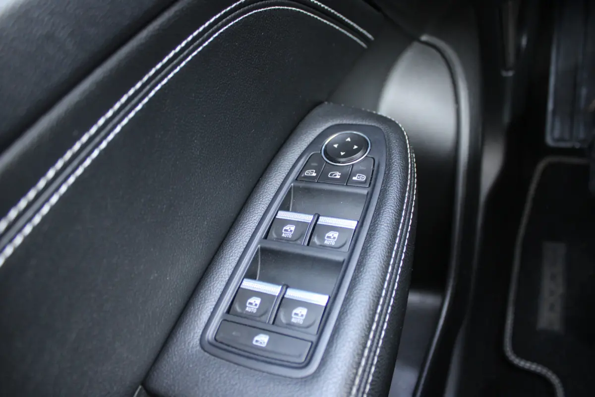 1.6 E-Tech Hybrid 145 Intens