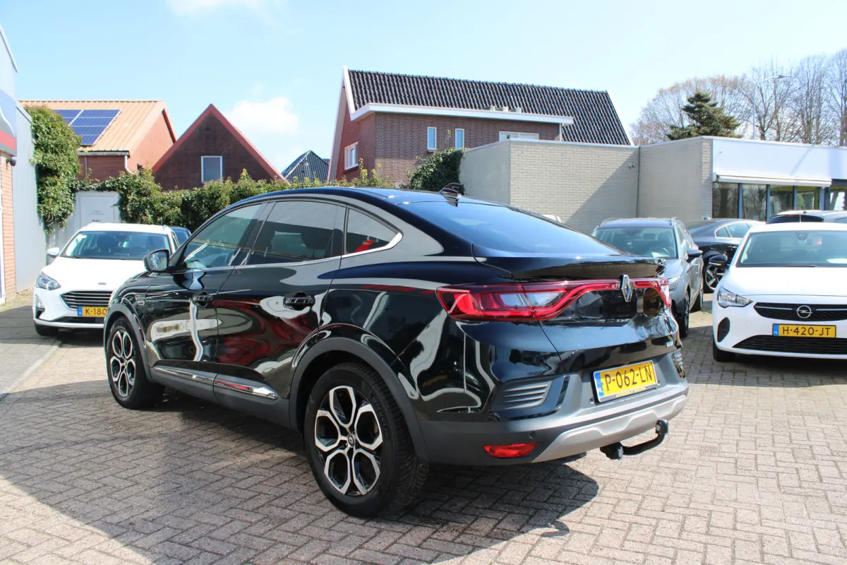 1.6 E-Tech Hybrid 145 Intens