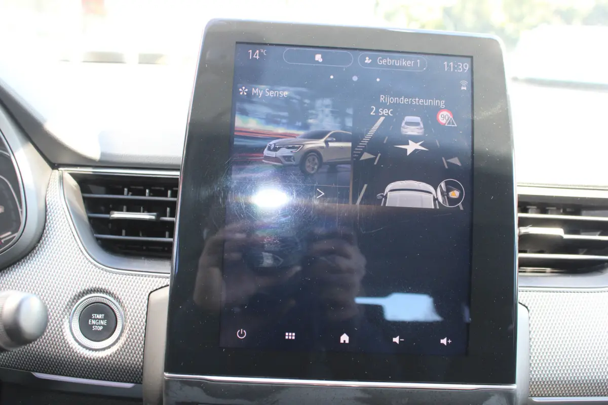 1.6 E-Tech Hybrid 145 Intens