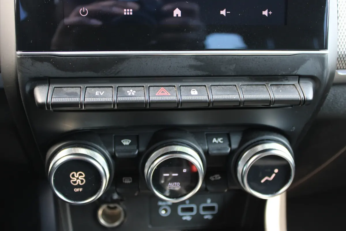 1.6 E-Tech Hybrid 145 Intens