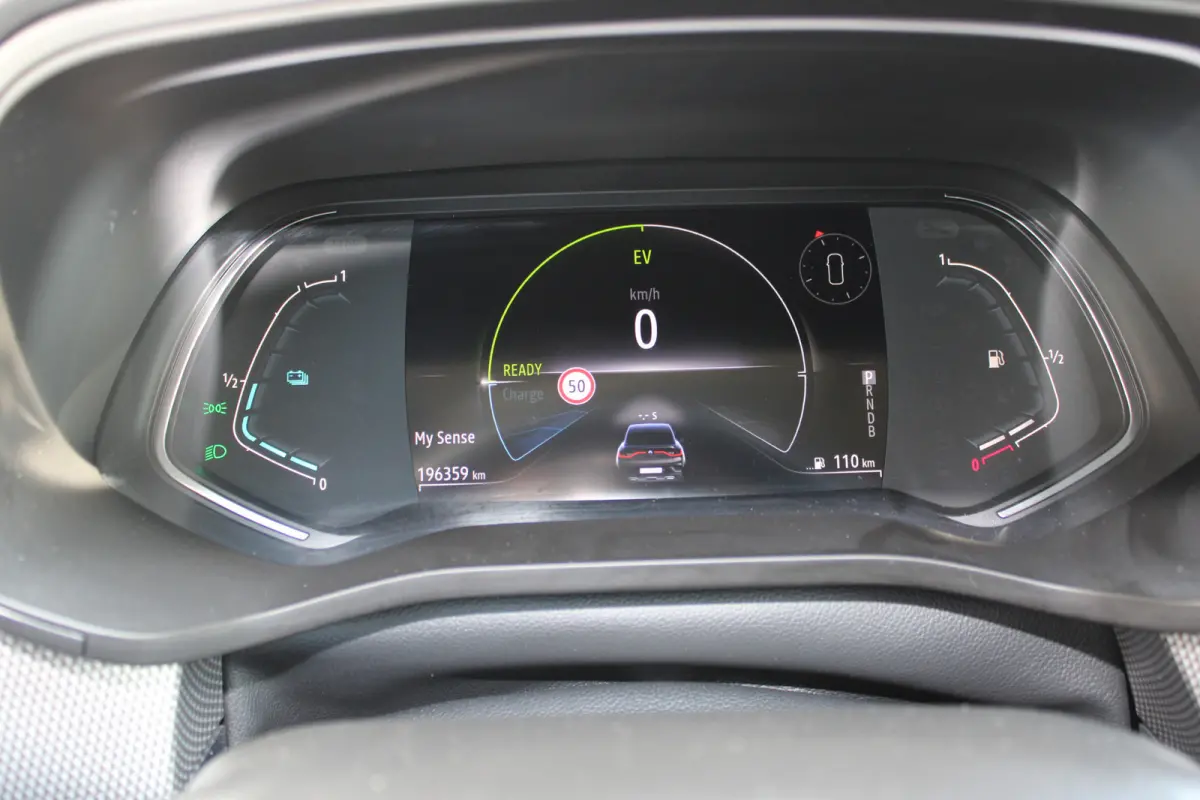 1.6 E-Tech Hybrid 145 Intens