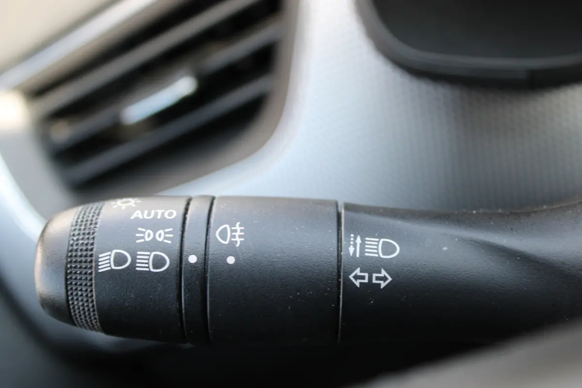 1.6 E-Tech Hybrid 145 Intens