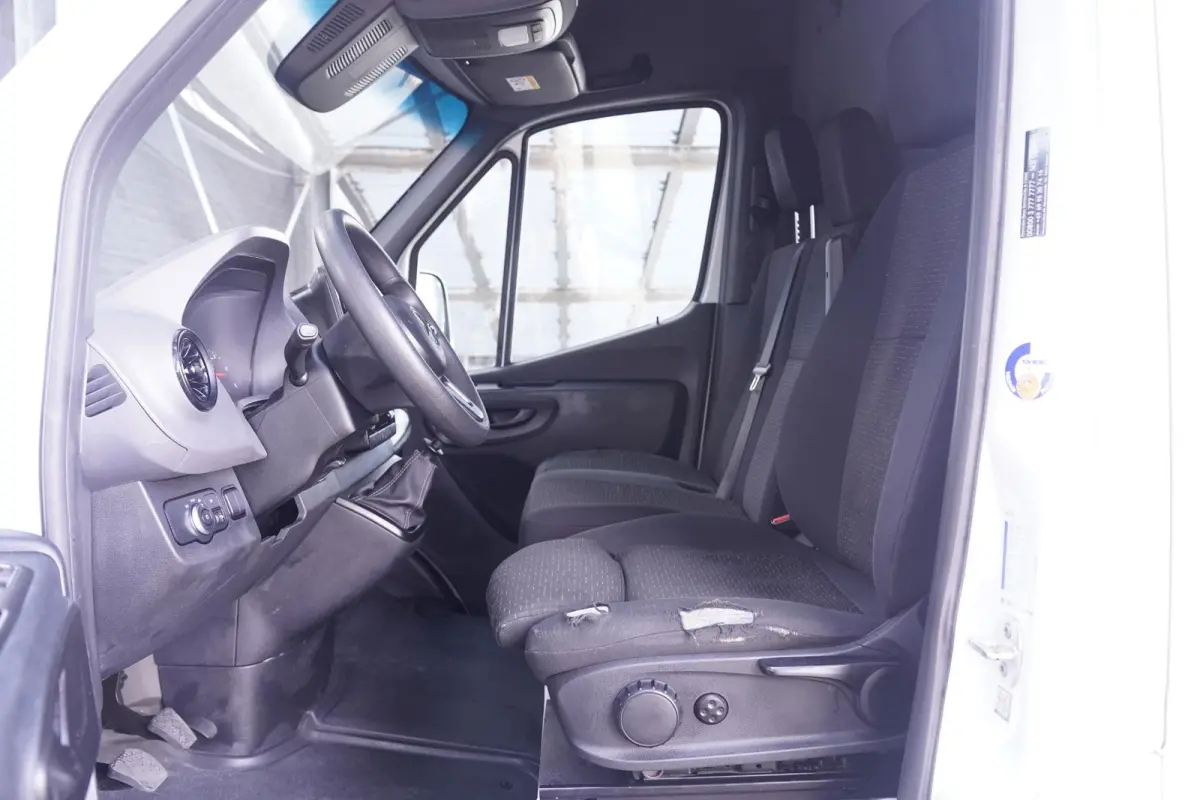 514 CDI 143 pk L2H2 Navi, Camera, Dubbel Lucht Opbergkasten Laadruimte, PDC V+A, 3-Zits