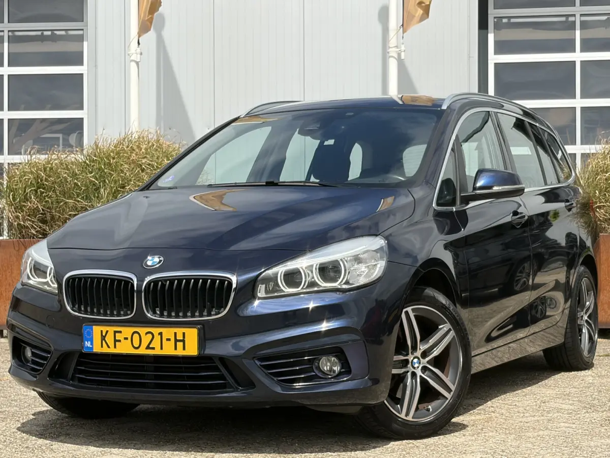 218i 7p. Centennial Executive 136pk | Bluetooth | Cruise control | LED koplampen | Navigatiesysteem | Parkeersensor achter | Rijdt fantastisch!