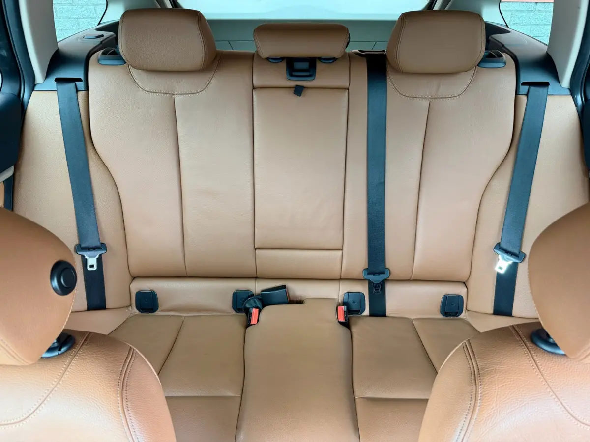 320i Carplay Camera Leer ACC DAP HUD DAB