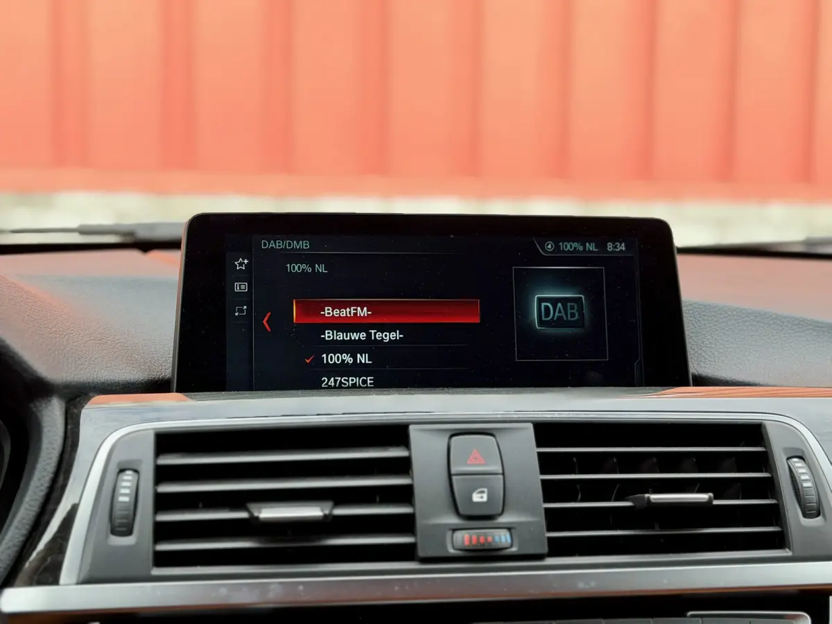 320i Carplay Camera Leer ACC DAP HUD DAB