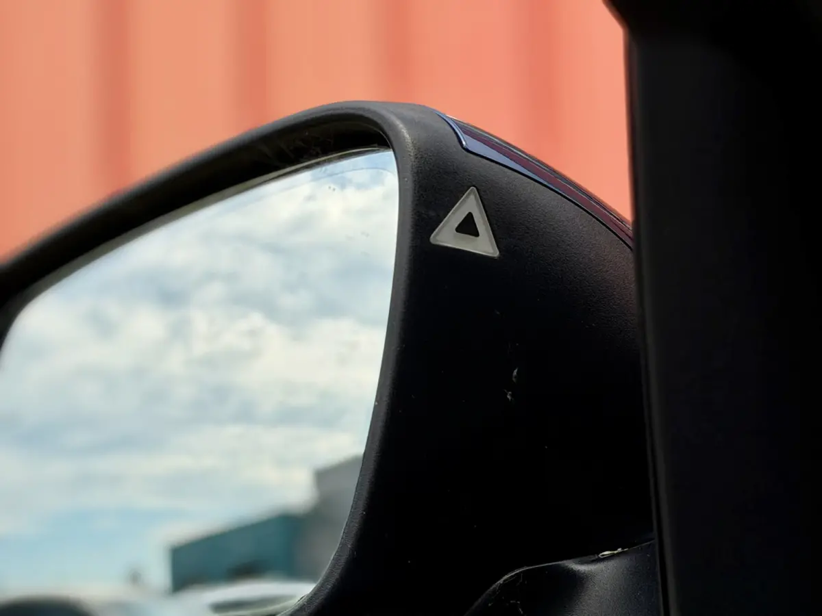 320i Carplay Camera Leer ACC DAP HUD DAB