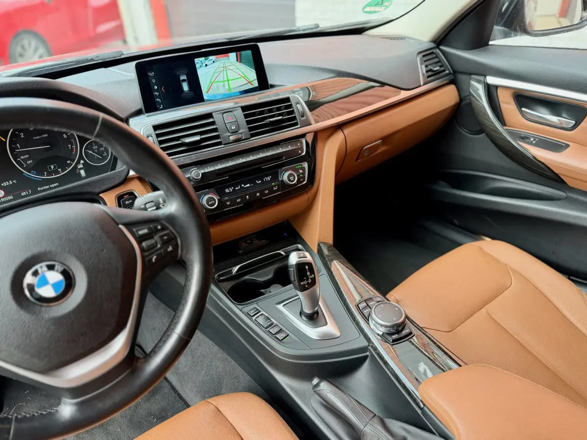 320i Carplay Camera Leer ACC DAP HUD DAB