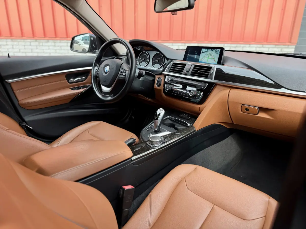 320i Carplay Camera Leer ACC DAP HUD DAB
