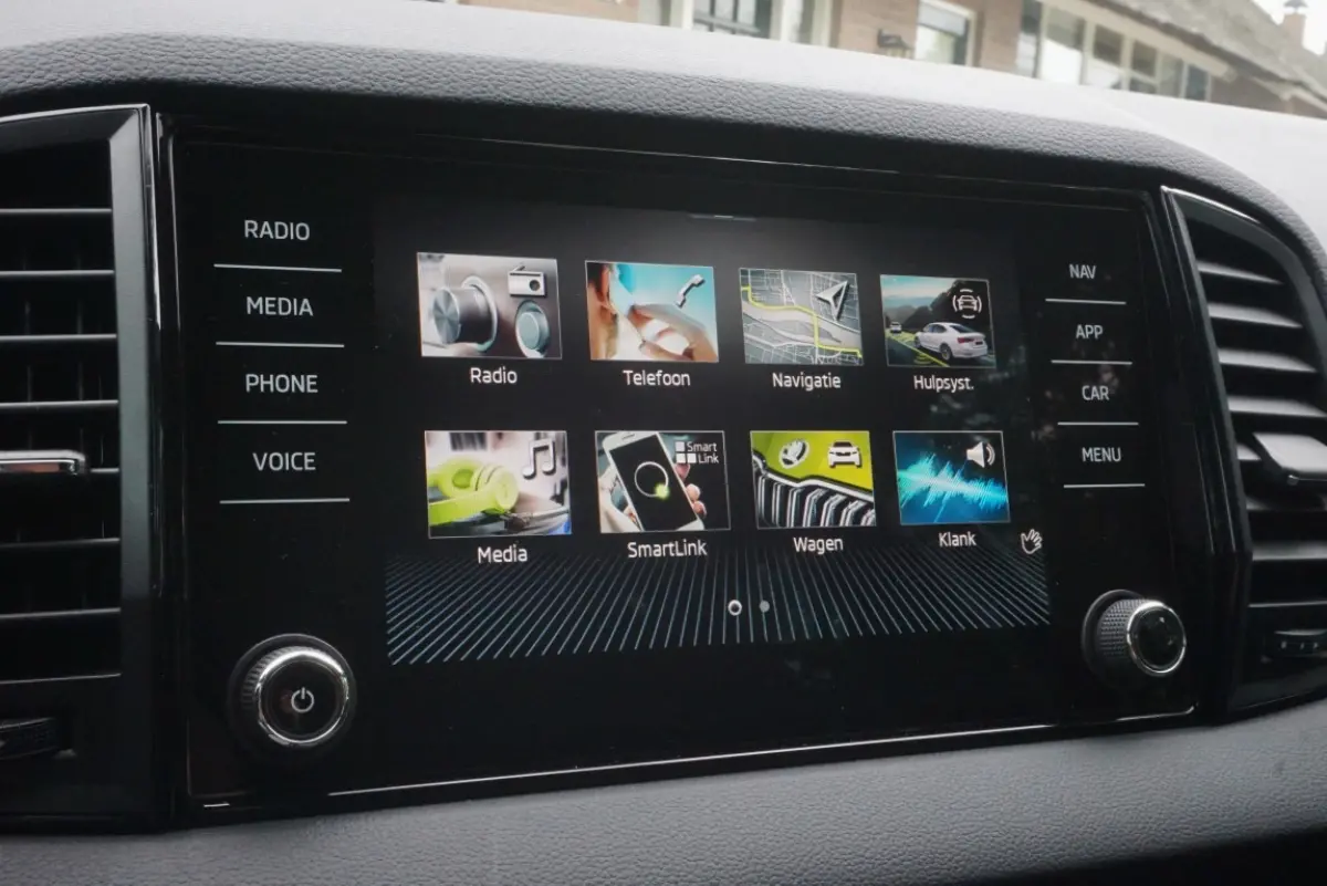 1.5 TSI ACT Sportline Business Camera/Navi/App-Connect!