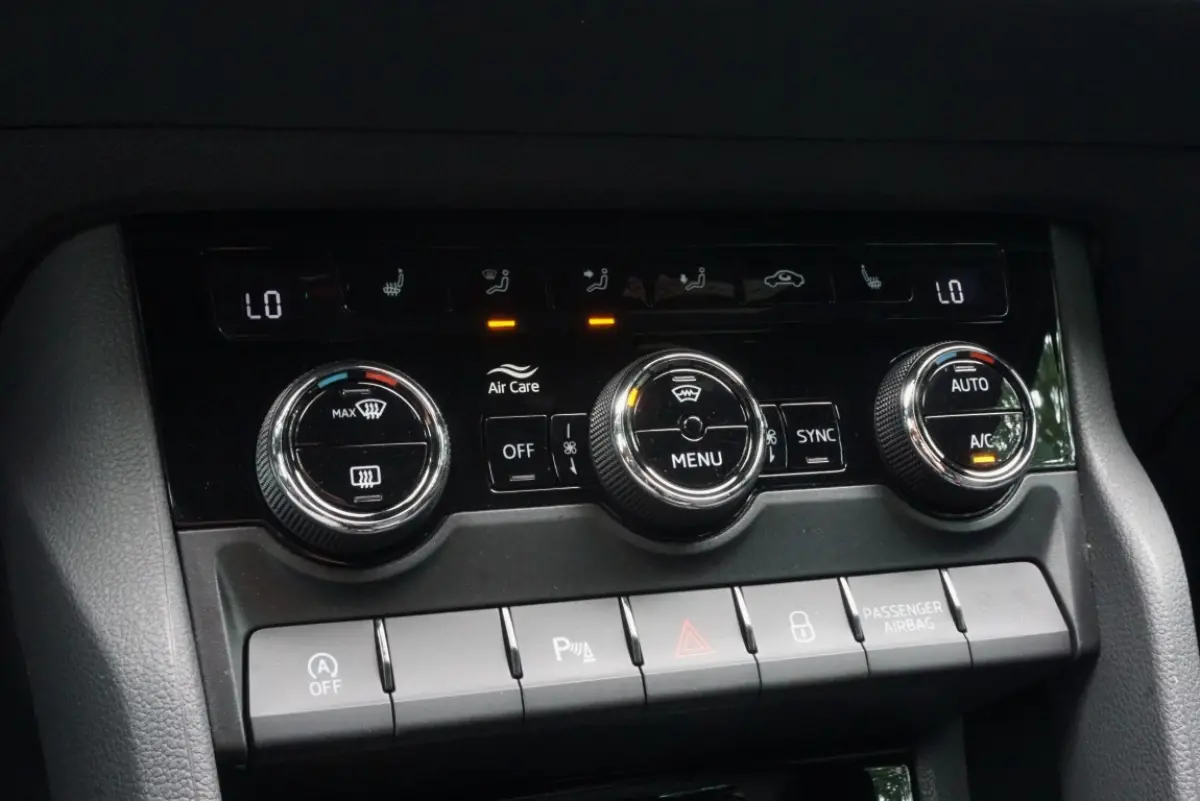 1.5 TSI ACT Sportline Business Camera/Navi/App-Connect!