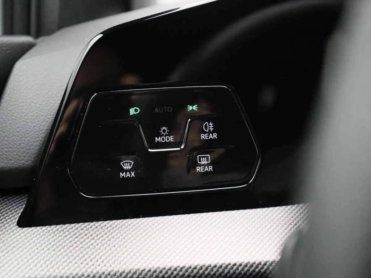 1.5 eTSI R-Line Edition | 150 PK | Automaat | Navigatie | Carplay / Android Auto | Digital Cockpit
