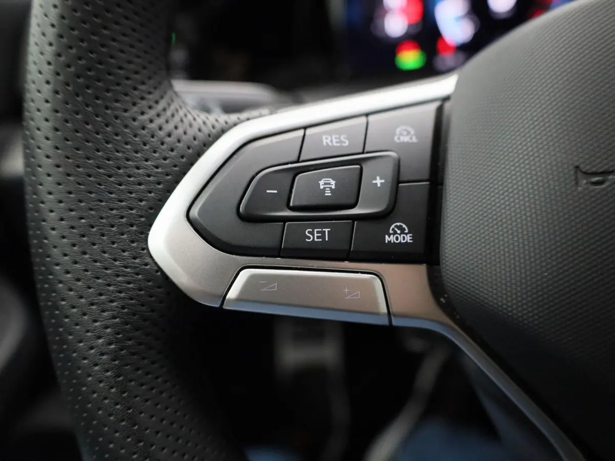 1.5 eTSI R-Line Edition | 150 PK | Automaat | Navigatie | Carplay / Android Auto | Digital Cockpit