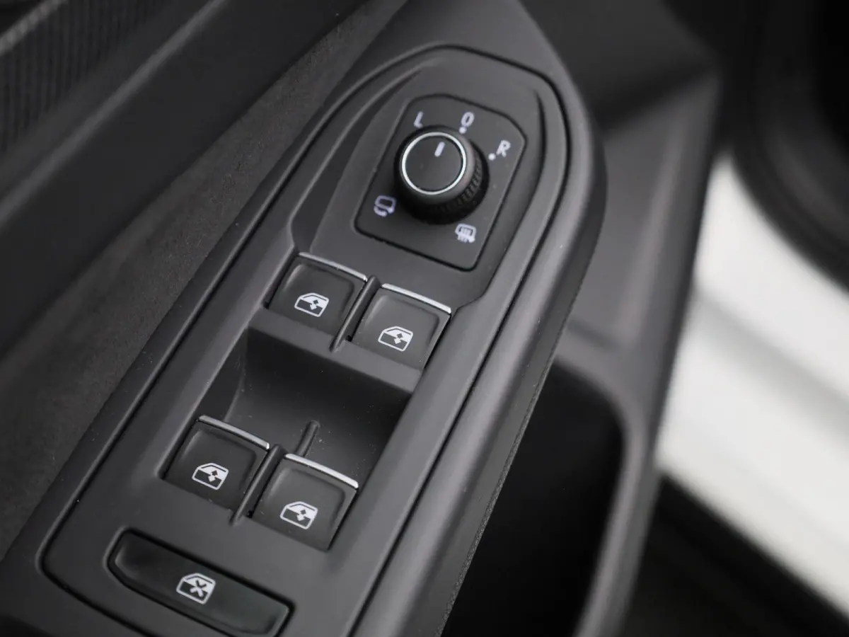 1.5 eTSI R-Line Edition | 150 PK | Automaat | Navigatie | Carplay / Android Auto | Digital Cockpit