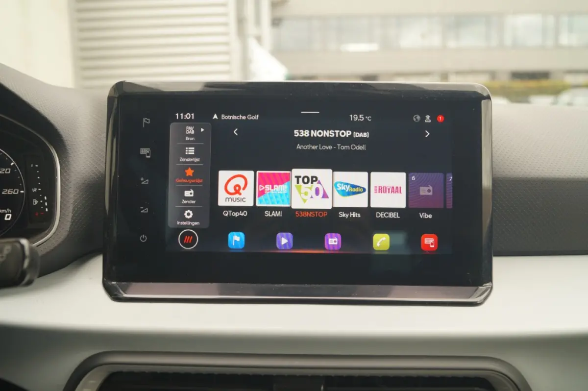 1.0 EcoTSI Style Business Intense -NAVI-ECC-PDC-DIGI-