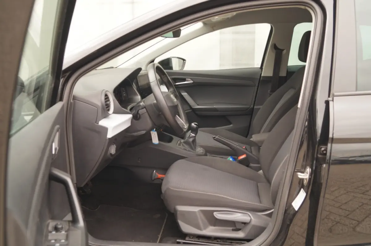 1.0 EcoTSI Style Business Intense -NAVI-ECC-PDC-DIGI-