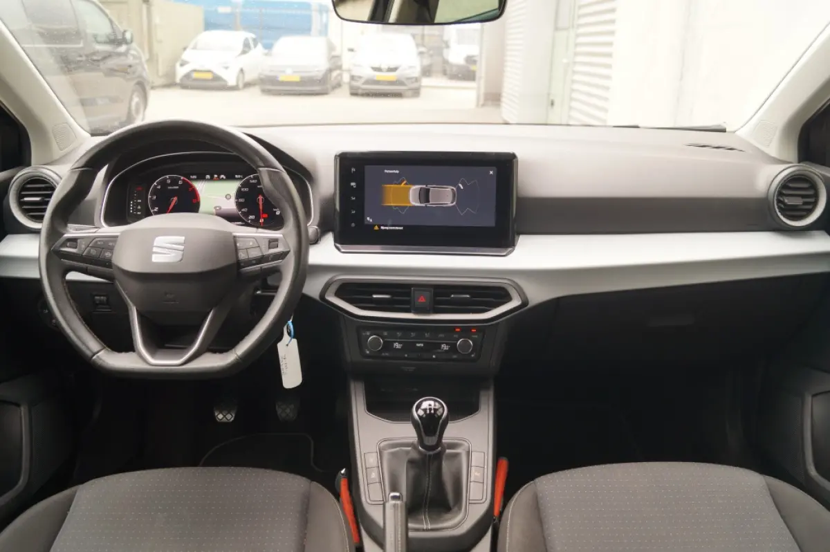 1.0 EcoTSI Style Business Intense -NAVI-ECC-PDC-DIGI-