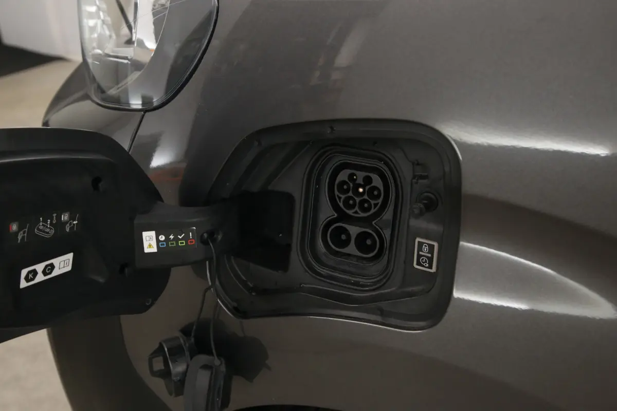 75 kWh L2H1 | Snelladen | SOH 89% | Airco | Cruise | Carplay | Parkeersens.
