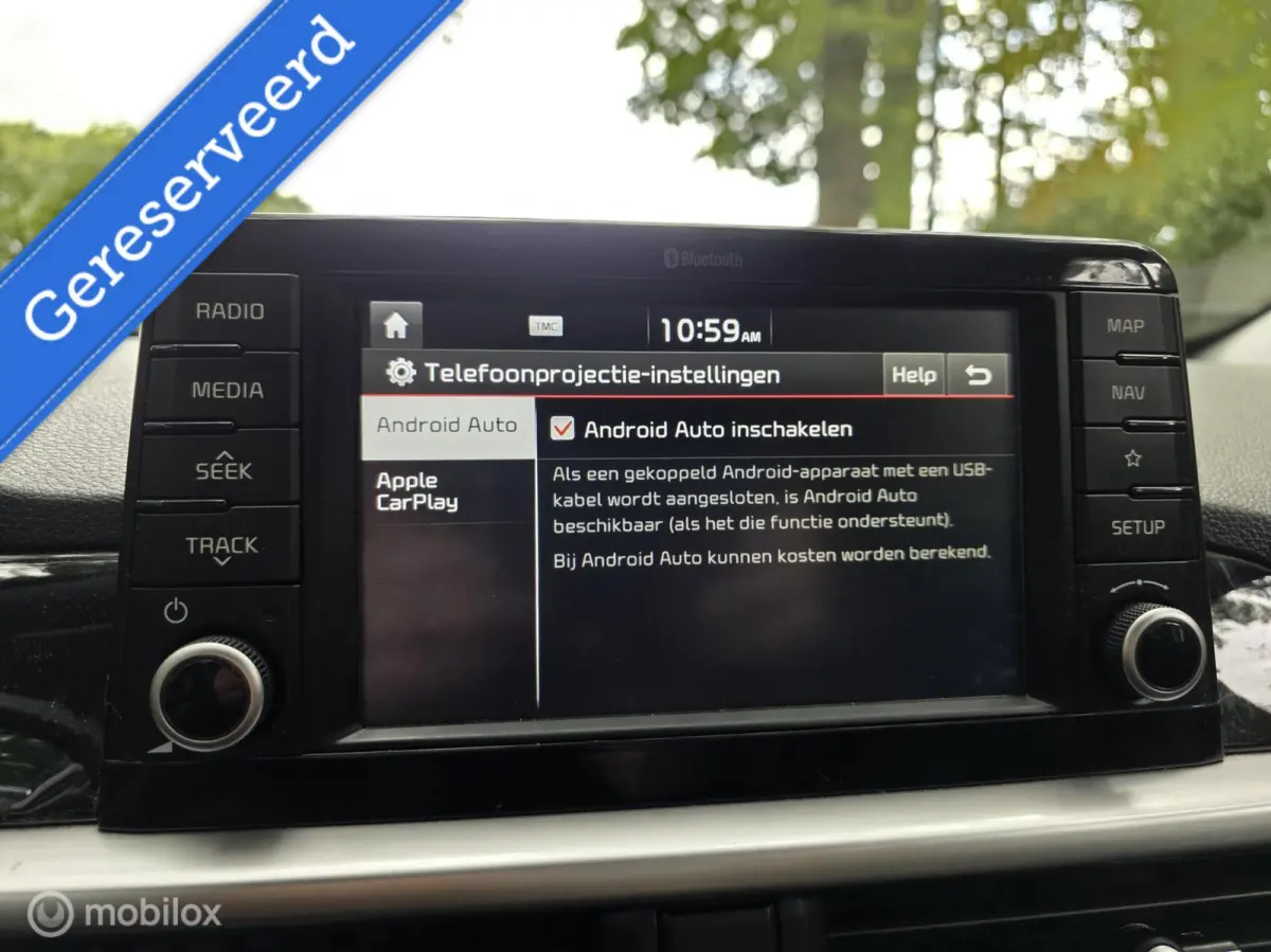 1.0 Navigator comfortplus Camera CarPlay Airco