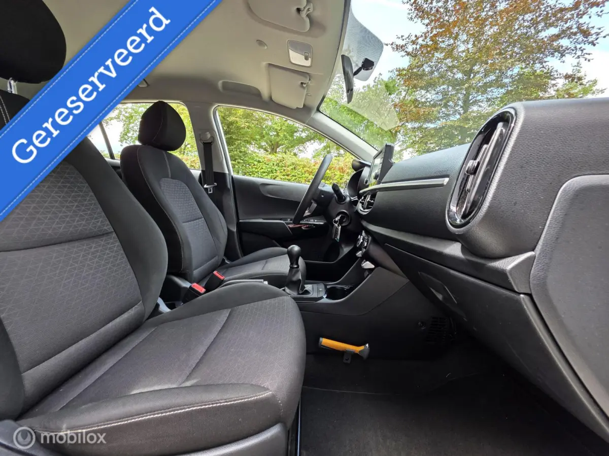 1.0 Navigator comfortplus Camera CarPlay Airco