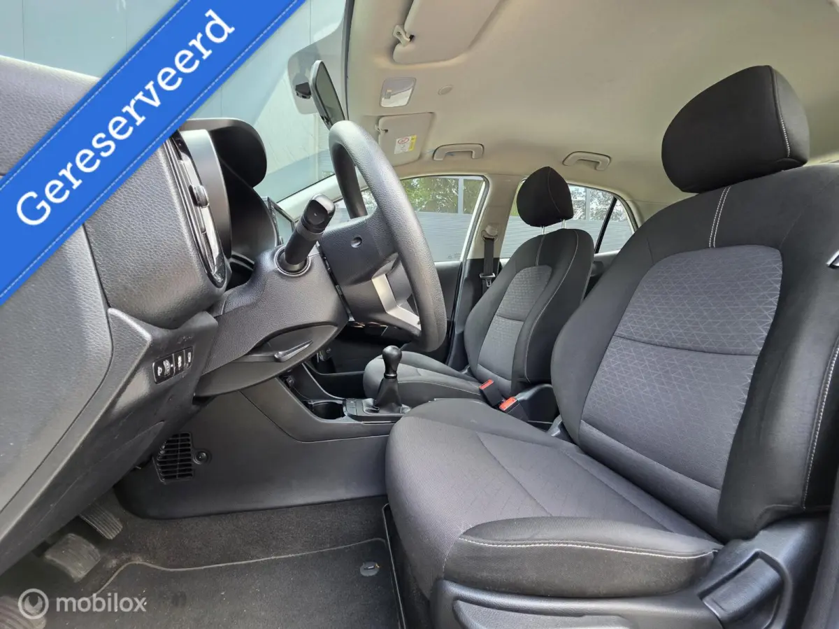 1.0 Navigator comfortplus Camera CarPlay Airco