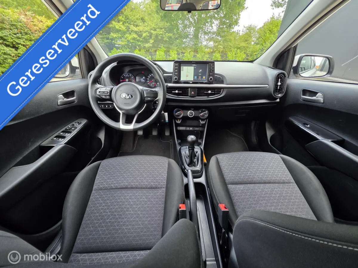 1.0 Navigator comfortplus Camera CarPlay Airco