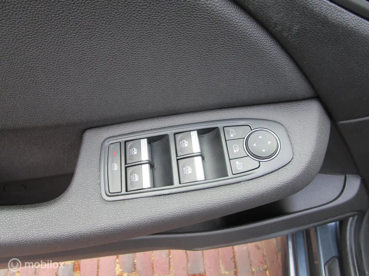 1.0 TCe Intens 12 2019 120.000KM