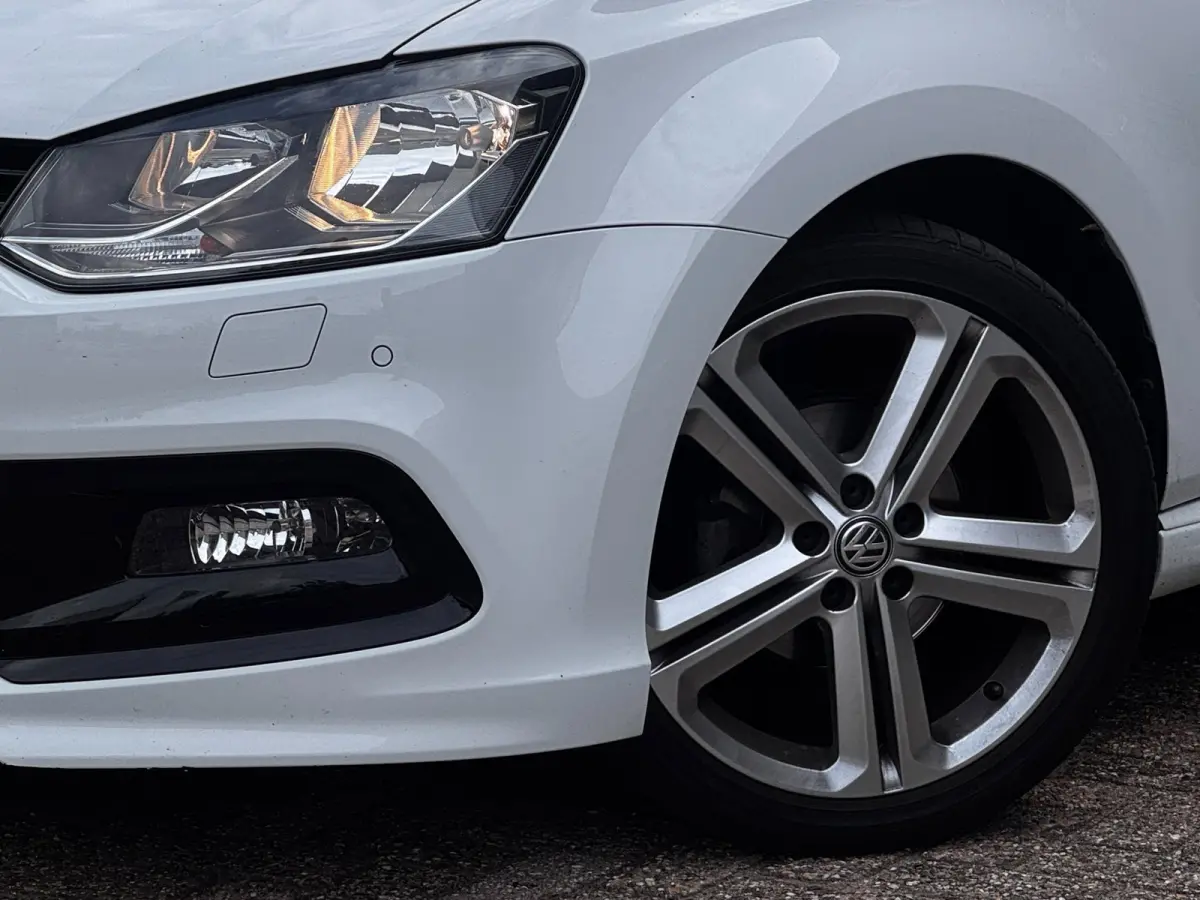1.2 TSI Comfortline Business R-Line | Automaat | PDC voor + achter | Stoelverwarming | Climate control | Navigatie