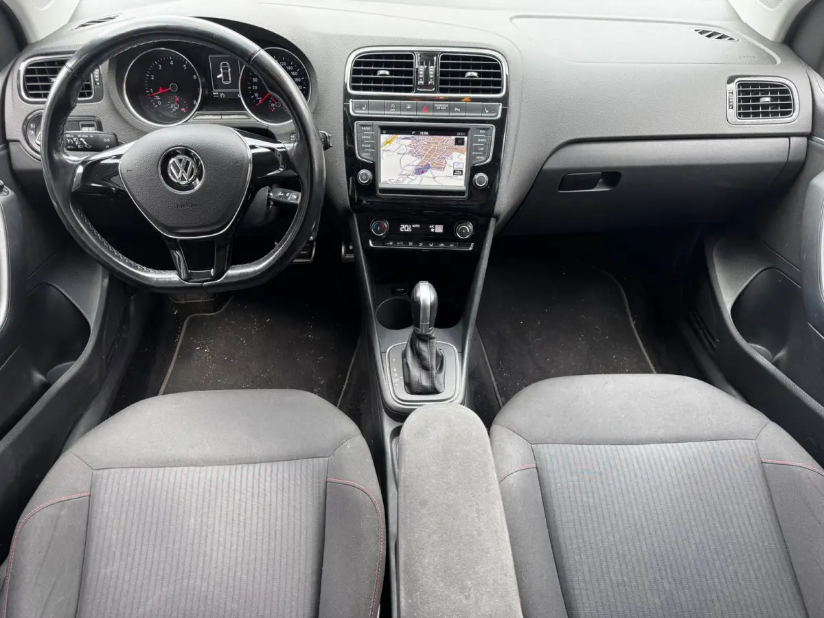 1.2 TSI Comfortline Business R-Line | Automaat | PDC voor + achter | Stoelverwarming | Climate control | Navigatie