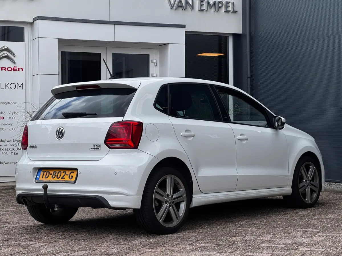 1.2 TSI Comfortline Business R-Line | Automaat | PDC voor + achter | Stoelverwarming | Climate control | Navigatie