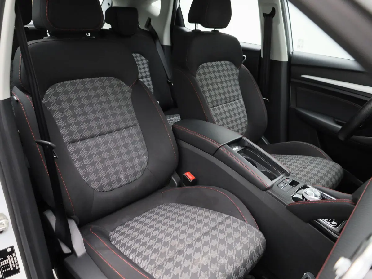 MG EV Standard Range Comfort 50 kWh | SOH 88%| ACHTERUITRIJCAMERA | APPLE CARPLAY - ANDROID AUTO | KEYLESS | CLIMATE CONTROL | CRUISE CONTROL |