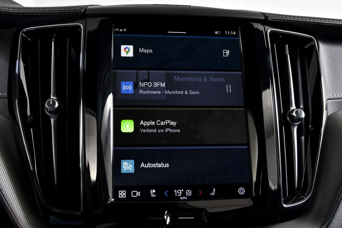 2.0 T6 Plug-in hybrid AWD Ultra Black Edition | S/K-Panodak | Elek. Trekhaak | Alarmklasse 3 | Dig. Cockpit | Adapt. Cruise | Memory Stoelen | Elek. Klep | Stoel-+stuurverw. | Camera | NAV+A