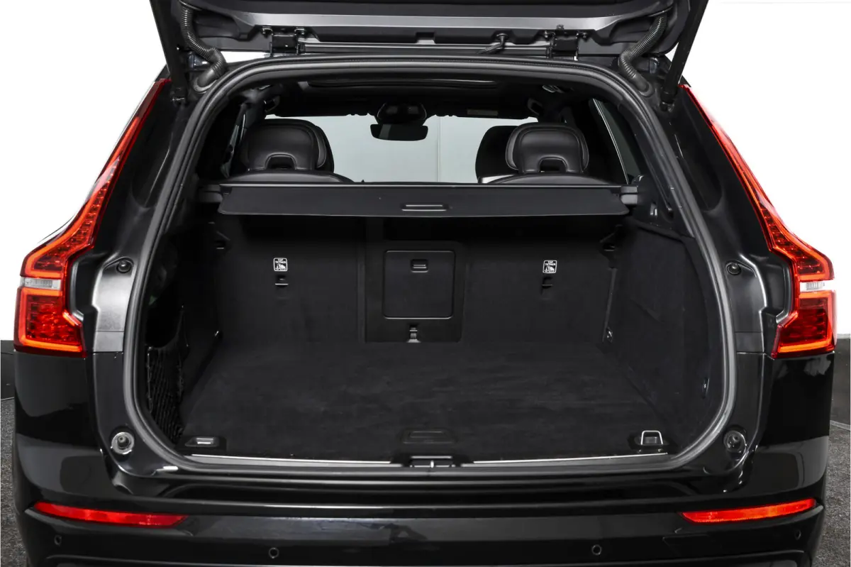 2.0 T6 Plug-in hybrid AWD Ultra Black Edition | S/K-Panodak | Elek. Trekhaak | Alarmklasse 3 | Dig. Cockpit | Adapt. Cruise | Memory Stoelen | Elek. Klep | Stoel-+stuurverw. | Camera | NAV+A
