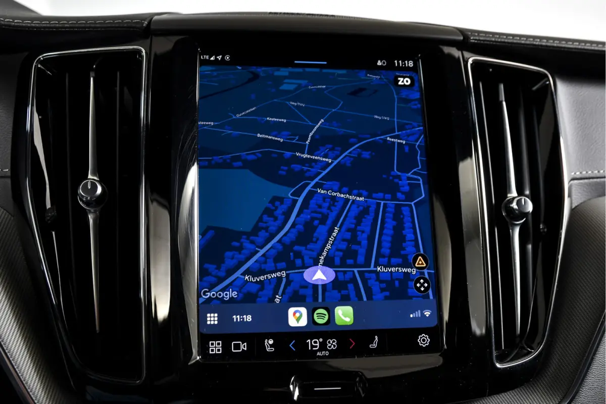 2.0 T6 Plug-in hybrid AWD Ultra Black Edition | S/K-Panodak | Elek. Trekhaak | Alarmklasse 3 | Dig. Cockpit | Adapt. Cruise | Memory Stoelen | Elek. Klep | Stoel-+stuurverw. | Camera | NAV+A