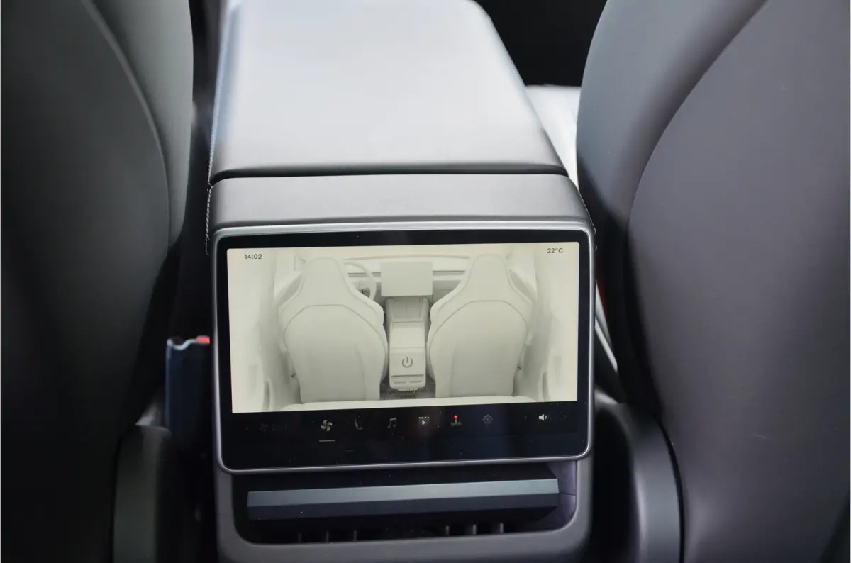 Performance AWD 78 kWh Highland, Enhanced AutoPilot4.0 (twv 3.800,-), FSD 49,- pmnd