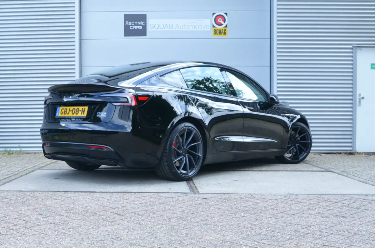 Performance AWD 78 kWh Highland, Enhanced AutoPilot4.0 (twv 3.800,-), FSD 49,- pmnd