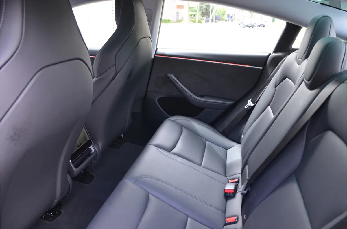 Performance AWD 78 kWh Highland, Enhanced AutoPilot4.0 (twv 3.800,-), FSD 49,- pmnd