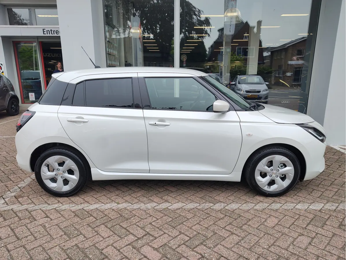 1.2 SELECT SMART HYBRID Direct Leverbaar | Tot 10 JAAR GARANTIE!  Inclusief € 2.400,- Voorraad Voordeel
