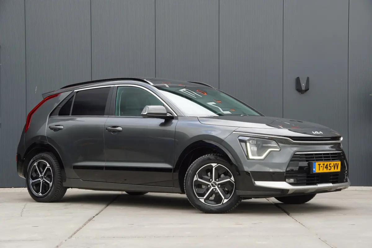 1.6 GDi Hybrid DynamicPlusLine 2023 Stoelverwarming Leder Automaat SUV Adaptive cruise control Carplay Android Navigatie