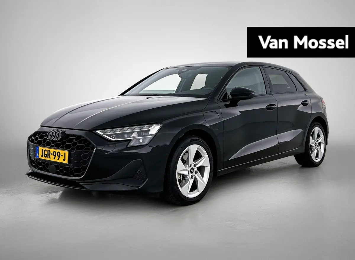 40 TFSI e S edition 204 PK l Adaptive cruise control l Camera l Navigatie l Stoelverwarming l Audi sound system l Audi virtual cockpit plus l Licht- en regensensor l Apple Carplay / Android 