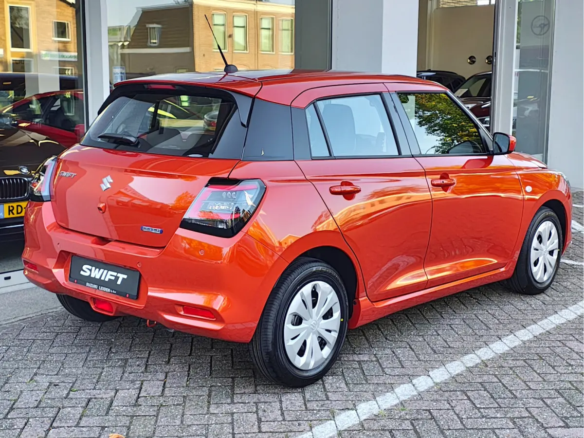 1.2 COMFORT SMART HYBRID Direct Leverbaar | Tot 10 JAAR GARANTIE!  Inclusief € 2.200,- Voorraad Voordeel