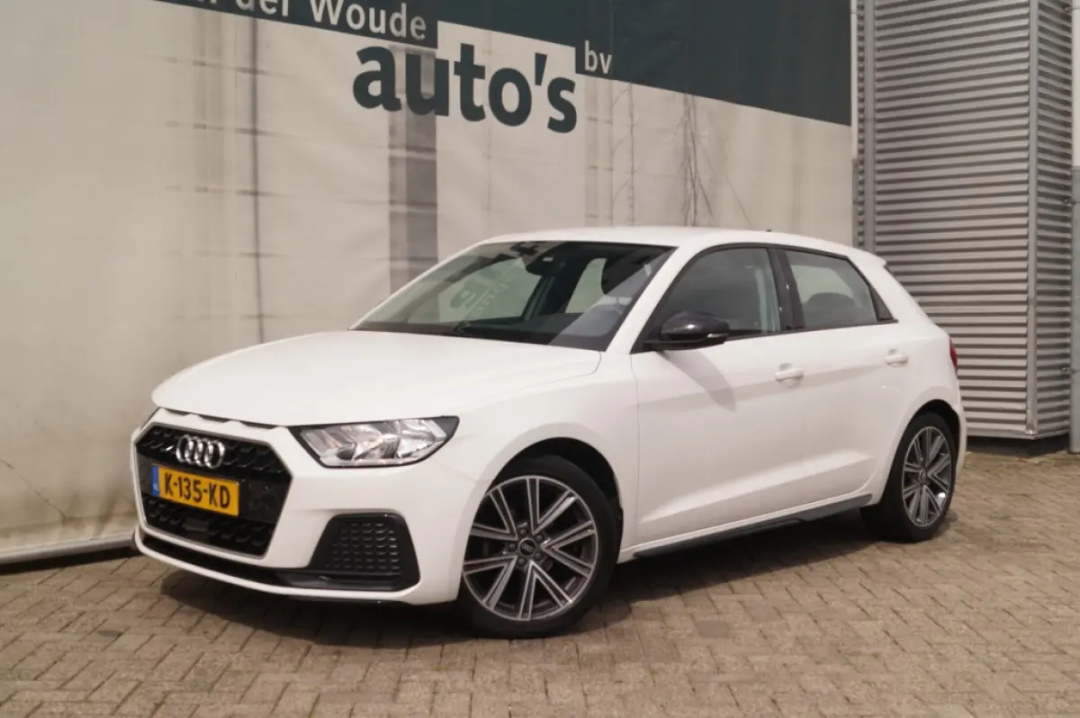 25 TFSI 95pk Epic Edition -AIRCO-CARPLAY-DIGI-DAB-