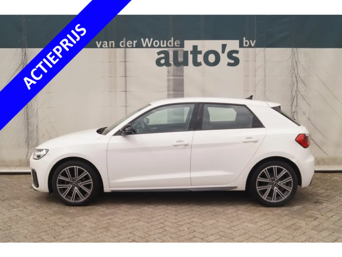 25 TFSI 95pk Epic Edition -AIRCO-CARPLAY-DIGI-DAB-