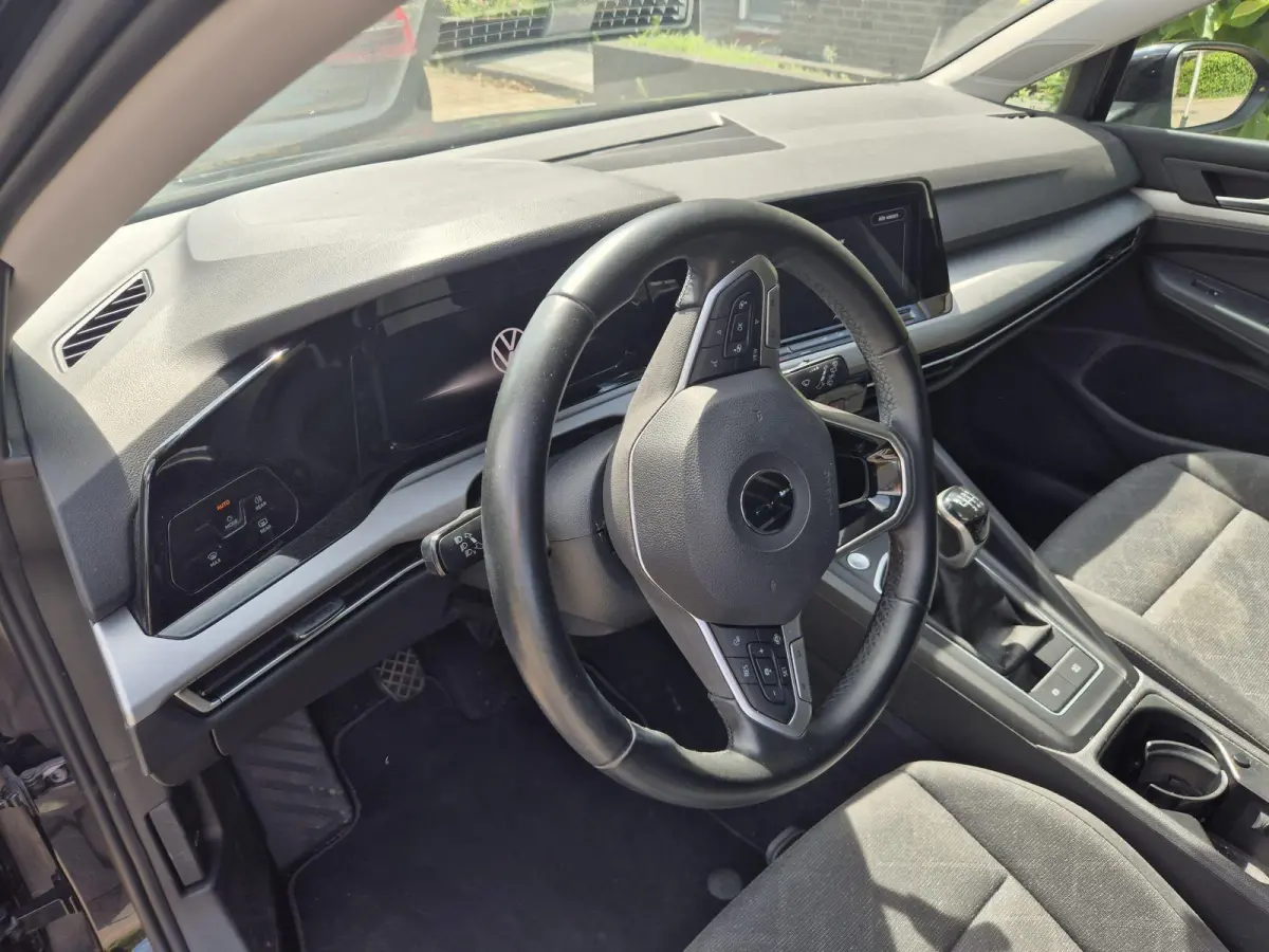 1.0 TSI Life | 115 PK | Digital Cockpit | Carplay / Android Auto | Parkeersensoren
