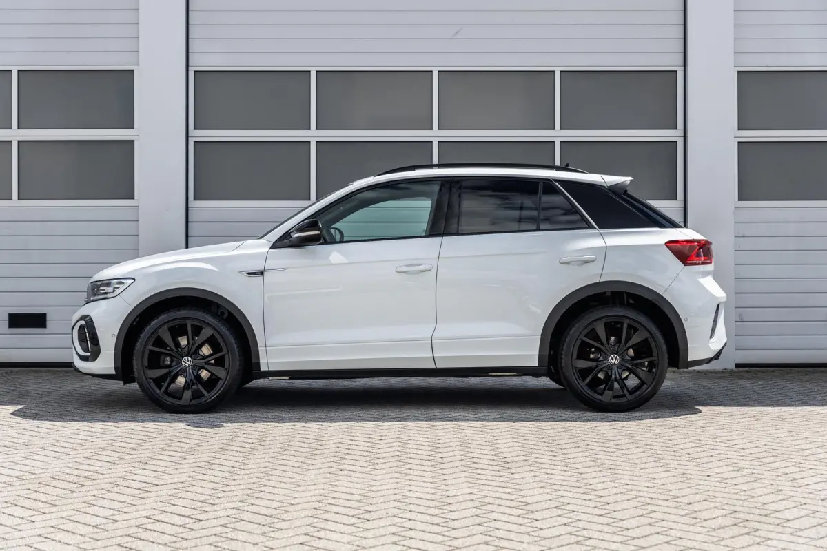 1.5 TSI 150pk DSG R-Line | Trekhaak | Stoelverwarming | Achteruitrijcamera | Navigatie | App Connect