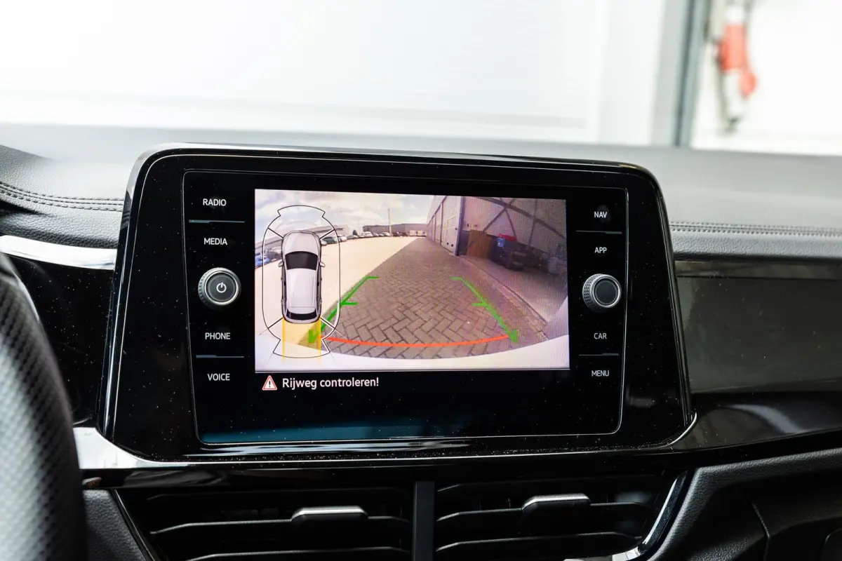 1.5 TSI 150pk DSG R-Line | Trekhaak | Stoelverwarming | Achteruitrijcamera | Navigatie | App Connect