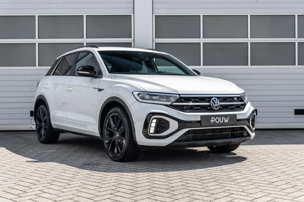 1.5 TSI 150pk DSG R-Line | Trekhaak | Stoelverwarming | Achteruitrijcamera | Navigatie | App Connect