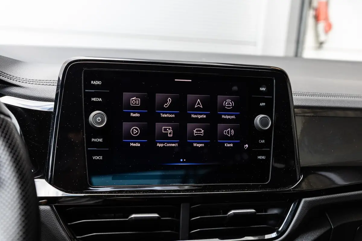 1.5 TSI 150pk DSG R-Line | Trekhaak | Stoelverwarming | Achteruitrijcamera | Navigatie | App Connect