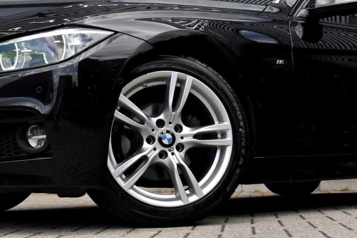 320i M Sport Shadow | Virtual Cockpit | Achteruitrijcamera | Groot Navi | HiFi |
